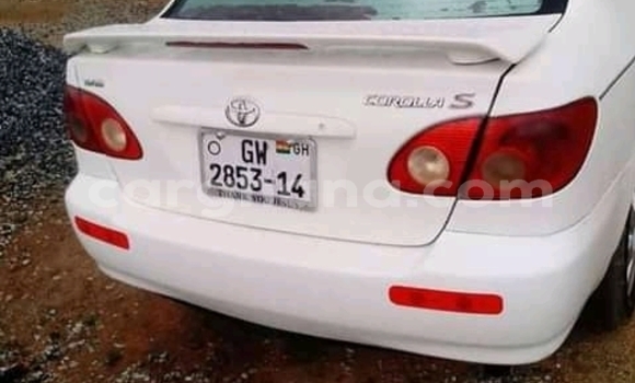 Sayi Na hannu Toyota Corolla White Mota in Accra a Greater Accra Sayi Na hannu Toyota Corolla White Mota in Accra a Greater Accra