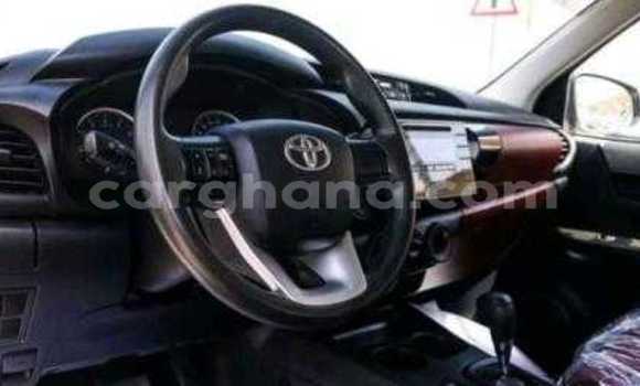 Buy Used Toyota Hilux White Car in Accra in Greater Accra Buy Used Toyota Hilux White Car in Accra in Greater Accra
