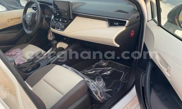 Buy Used Toyota Corolla White Car in Accra in Greater Accra Buy Used Toyota Corolla White Car in Accra in Greater Accra