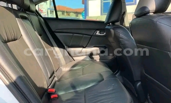 Sayi Na hannu Honda Civic White Mota in Accra a Greater Accra Sayi Na hannu Honda Civic White Mota in Accra a Greater Accra