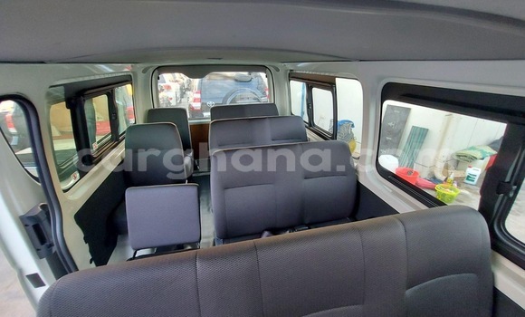 Sayi Na hannu Toyota Hiace White Mota in Accra a Greater Accra Sayi Na hannu Toyota Hiace White Mota in Accra a Greater Accra