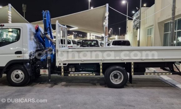 Ra Imported Mitsubishi i funfun Ọkọ̀ in Import - Dubai ni Ashanti Ra Imported Mitsubishi i funfun Ọkọ̀ in Import - Dubai ni Ashanti