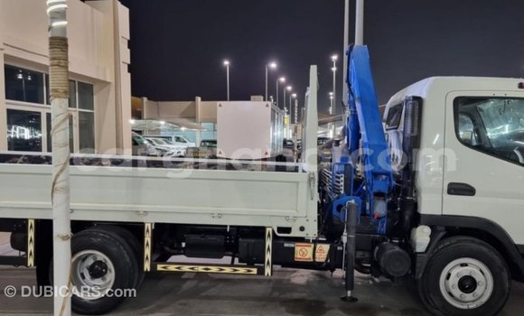 Ra Imported Mitsubishi i funfun Ọkọ̀ in Import - Dubai ni Ashanti Ra Imported Mitsubishi i funfun Ọkọ̀ in Import - Dubai ni Ashanti