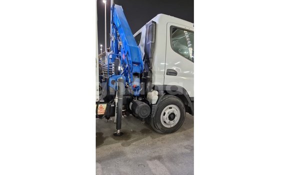 Ra Imported Mitsubishi i funfun Ọkọ̀ in Import - Dubai ni Ashanti Ra Imported Mitsubishi i funfun Ọkọ̀ in Import - Dubai ni Ashanti