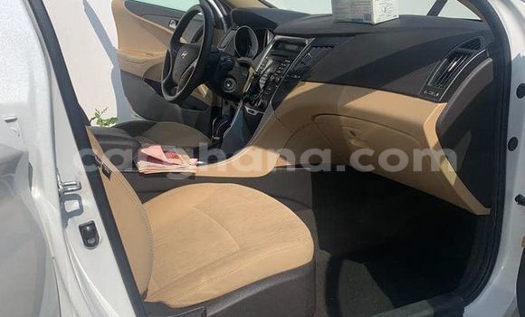 Buy Used Hyundai Sonata White Car in Accra in Greater Accra Buy Used Hyundai Sonata White Car in Accra in Greater Accra