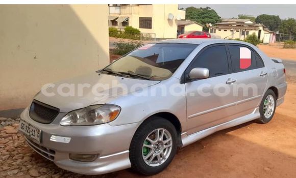 Sayi Na hannu Toyota Corolla Azurfa Mota in Accra a Greater Accra Sayi Na hannu Toyota Corolla Azurfa Mota in Accra a Greater Accra