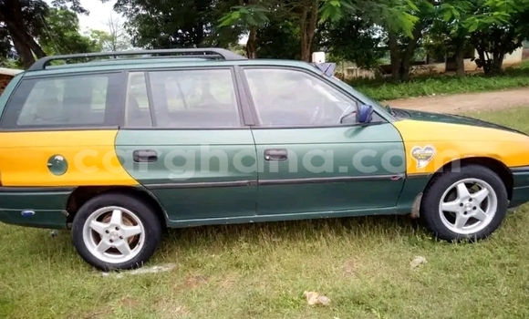 Sayi Na hannu Opel Astra Sauran Mota in Accra a Greater Accra