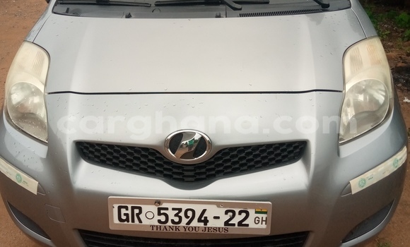 Sayi Na hannu Toyota Vitz Azurfa Mota in Accra a Greater Accra Sayi Na hannu Toyota Vitz Azurfa Mota in Accra a Greater Accra