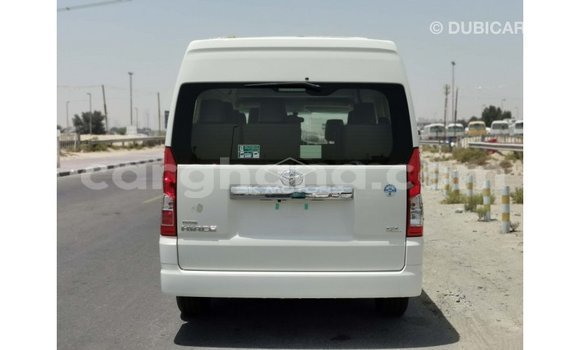 Sayi Imported Toyota Hiace White Mota in Import - Dubai a Ashanti Sayi Imported Toyota Hiace White Mota in Import - Dubai a Ashanti