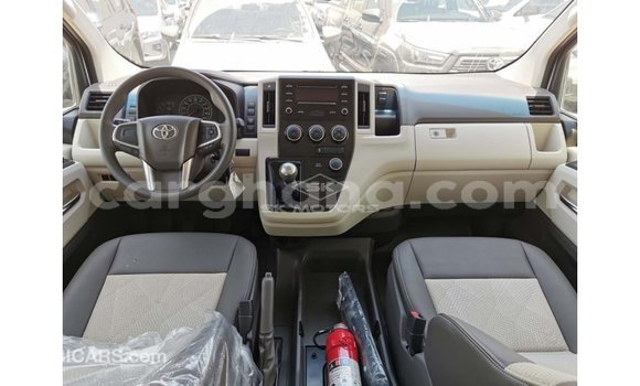 Sayi Imported Toyota Hiace White Mota in Import - Dubai a Ashanti Sayi Imported Toyota Hiace White Mota in Import - Dubai a Ashanti