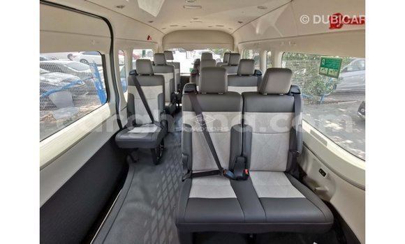 Sayi Imported Toyota Hiace White Mota in Import - Dubai a Ashanti Sayi Imported Toyota Hiace White Mota in Import - Dubai a Ashanti