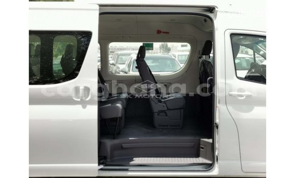 Sayi Imported Toyota Hiace White Mota in Import - Dubai a Ashanti Sayi Imported Toyota Hiace White Mota in Import - Dubai a Ashanti