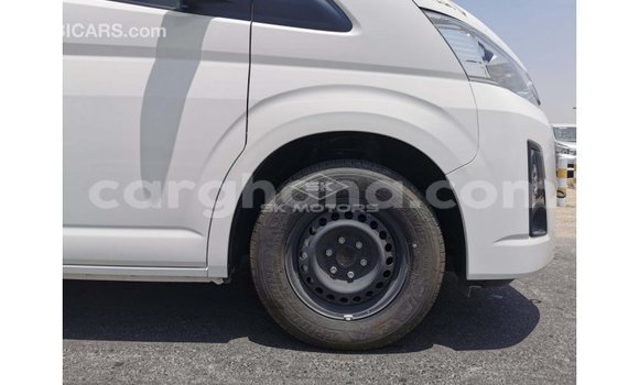 Sayi Imported Toyota Hiace White Mota in Import - Dubai a Ashanti Sayi Imported Toyota Hiace White Mota in Import - Dubai a Ashanti