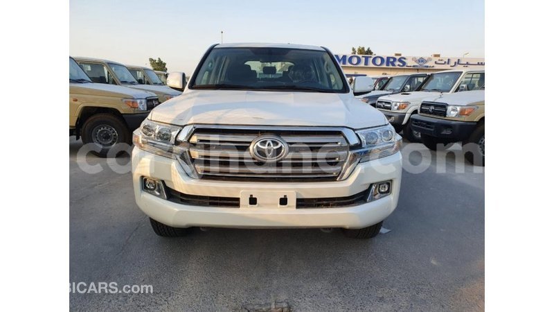 Big with watermark toyota land cruiser ashanti import dubai 43721