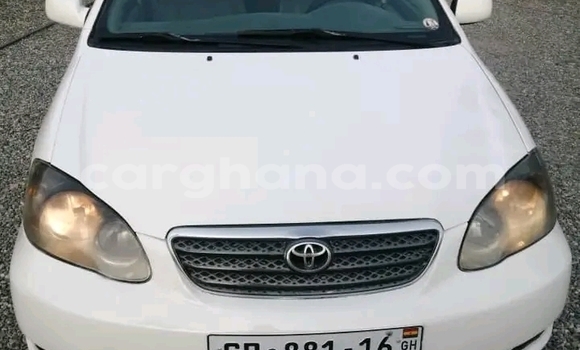 Ra Àlòkù Toyota Corolla funfun Ọkọ̀ in Accra ni Greater Accra