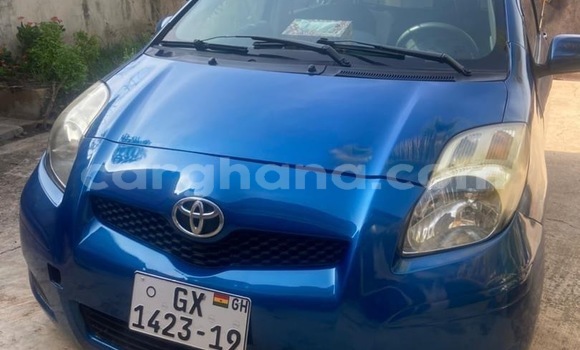 Ra Àlòkù Toyota Vitz Blue Ọkọ̀ in Accra ni Greater Accra
