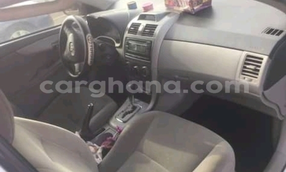 Sayi Na hannu Toyota Corolla White Mota in Accra a Greater Accra Sayi Na hannu Toyota Corolla White Mota in Accra a Greater Accra