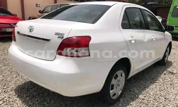 Buy Used Toyota Yaris White Car in Accra in Greater Accra Buy Used Toyota Yaris White Car in Accra in Greater Accra