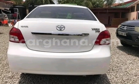 Buy Used Toyota Yaris White Car in Accra in Greater Accra Buy Used Toyota Yaris White Car in Accra in Greater Accra