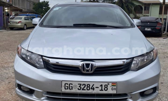 Sayi Na hannu Honda Civic Azurfa Mota in Accra a Greater Accra Sayi Na hannu Honda Civic Azurfa Mota in Accra a Greater Accra