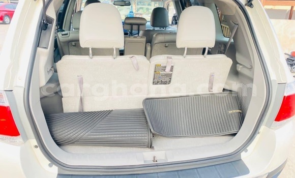 Sayi Na hannu Toyota Highlander White Mota in Accra a Greater Accra Sayi Na hannu Toyota Highlander White Mota in Accra a Greater Accra