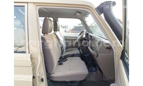 Sayi Imported Toyota Land Cruiser M Mota in Import - Dubai a Ashanti Sayi Imported Toyota Land Cruiser M Mota in Import - Dubai a Ashanti