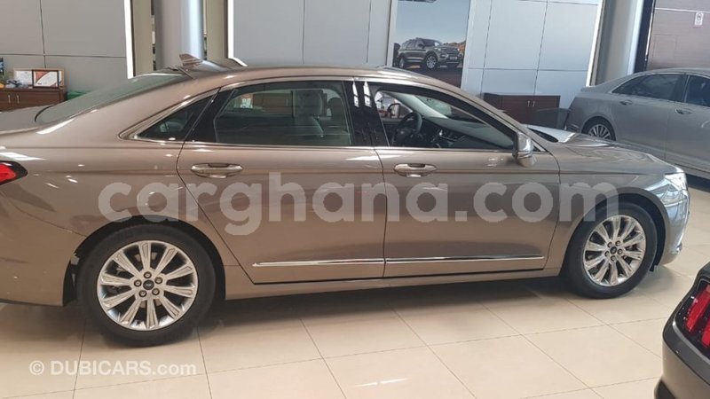 Big with watermark ford taurus ashanti import dubai 43767