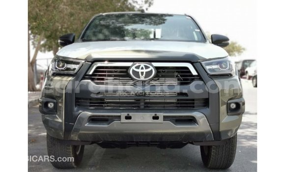 Sayi Imported Toyota Hilux Brown Mota in Import - Dubai a Ashanti Sayi Imported Toyota Hilux Brown Mota in Import - Dubai a Ashanti