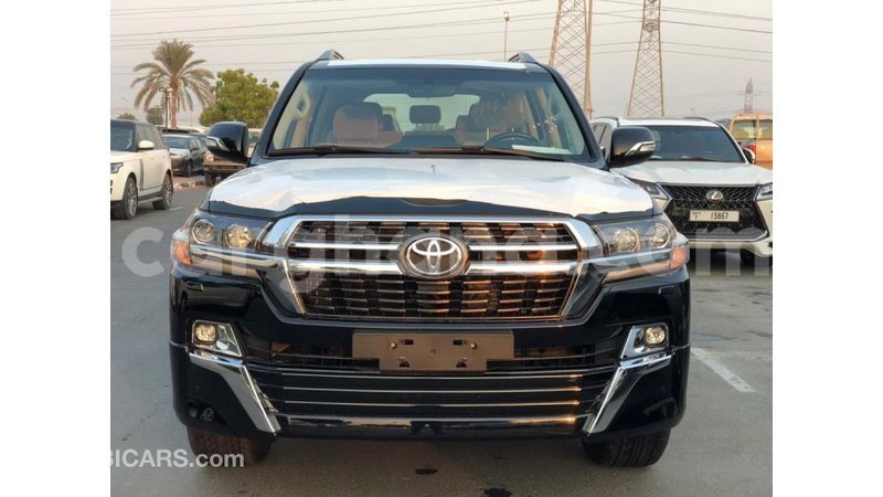 Big with watermark toyota land cruiser ashanti import dubai 43773