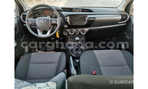 Sayi Imported Toyota Hilux White Mota in Import - Dubai a Ashanti Sayi Imported Toyota Hilux White Mota in Import - Dubai a Ashanti