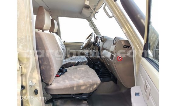 Ra Imported Toyota Land Cruiser Alagara Ọkọ̀ in Import - Dubai ni Ashanti Ra Imported Toyota Land Cruiser Alagara Ọkọ̀ in Import - Dubai ni Ashanti