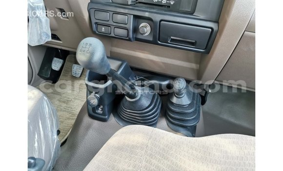 Ra Imported Toyota Land Cruiser Alagara Ọkọ̀ in Import - Dubai ni Ashanti Ra Imported Toyota Land Cruiser Alagara Ọkọ̀ in Import - Dubai ni Ashanti