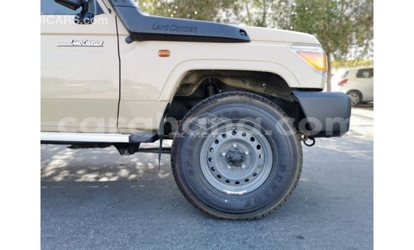 Ra Imported Toyota Land Cruiser Alagara Ọkọ̀ in Import - Dubai ni Ashanti Ra Imported Toyota Land Cruiser Alagara Ọkọ̀ in Import - Dubai ni Ashanti