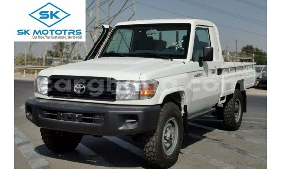 Buy Import Toyota Land Cruiser White Car in Import - Dubai in Ashanti