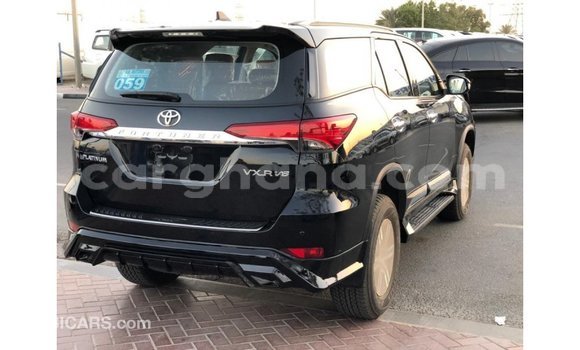 Sayi Imported Toyota Fortuner Black Mota in Import - Dubai a Ashanti Sayi Imported Toyota Fortuner Black Mota in Import - Dubai a Ashanti