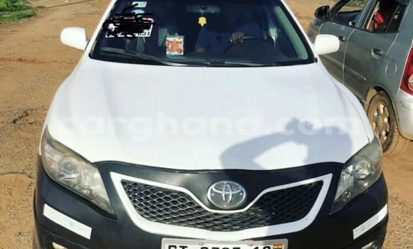 Buy Used Toyota Camry White Car in Accra in Greater Accra