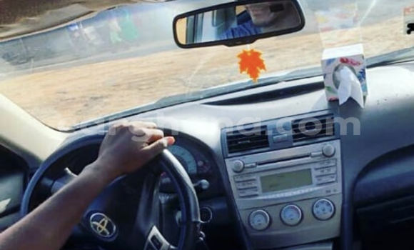 Sayi Na hannu Toyota Camry White Mota in Accra a Greater Accra Sayi Na hannu Toyota Camry White Mota in Accra a Greater Accra