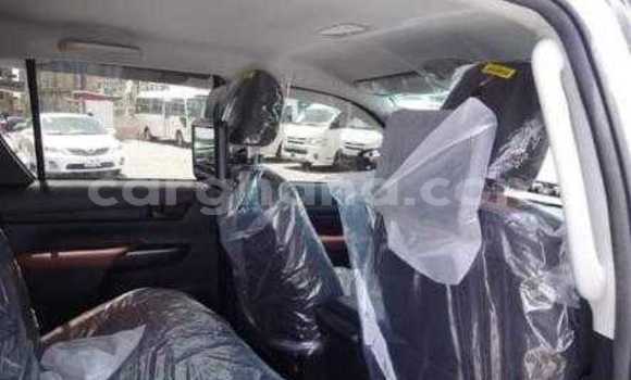 Buy Used Toyota Hilux Silver Car in Accra in Greater Accra Buy Used Toyota Hilux Silver Car in Accra in Greater Accra