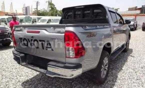 Buy Used Toyota Hilux Silver Car in Accra in Greater Accra Buy Used Toyota Hilux Silver Car in Accra in Greater Accra
