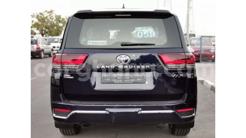 Big with watermark toyota land cruiser ashanti import dubai 43836