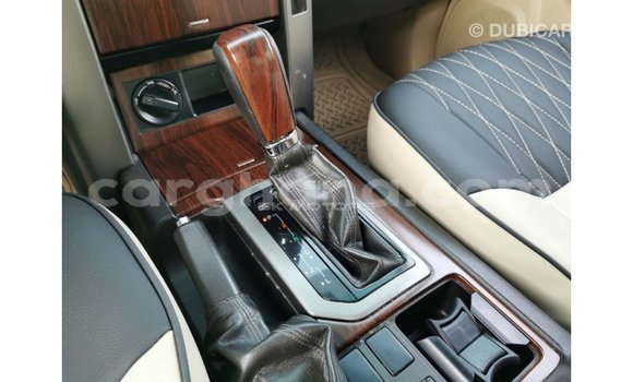 Ra Imported Toyota Prado funfun Ọkọ̀ in Import - Dubai ni Ashanti Ra Imported Toyota Prado funfun Ọkọ̀ in Import - Dubai ni Ashanti