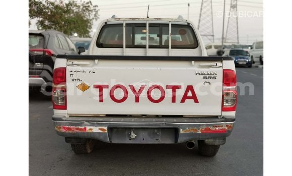 Buy Import Toyota Hilux White Car in Import - Dubai in Ashanti Buy Import Toyota Hilux White Car in Import - Dubai in Ashanti