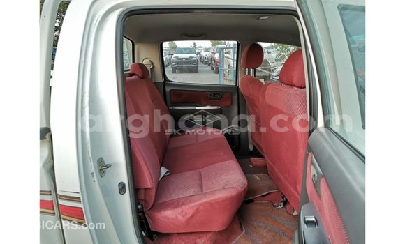 Buy Import Toyota Hilux White Car in Import - Dubai in Ashanti Buy Import Toyota Hilux White Car in Import - Dubai in Ashanti