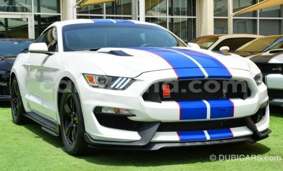 Ra Imported Ford Mustang funfun Ọkọ̀ in Import - Dubai ni Ashanti Ra Imported Ford Mustang funfun Ọkọ̀ in Import - Dubai ni Ashanti