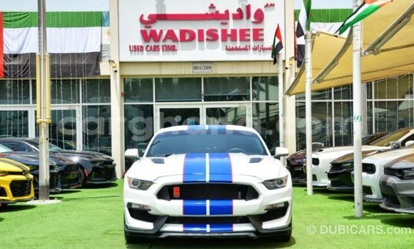 Ra Imported Ford Mustang funfun Ọkọ̀ in Import - Dubai ni Ashanti Ra Imported Ford Mustang funfun Ọkọ̀ in Import - Dubai ni Ashanti