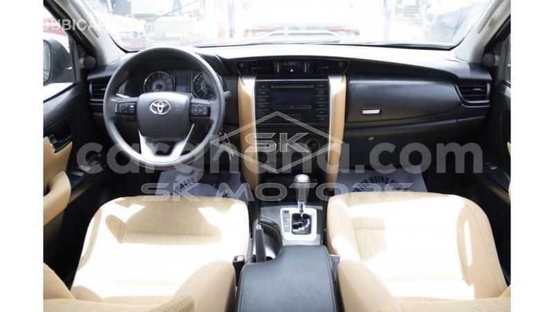 Big with watermark toyota fortuner ashanti import dubai 43883