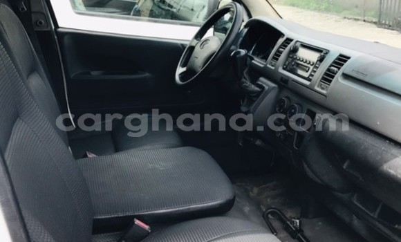 Buy Used Toyota Hiace White Car in Sekondi–Takoradi Metropolitan in Western Buy Used Toyota Hiace White Car in Sekondi–Takoradi Metropolitan in Western