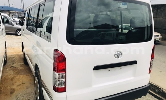 Buy Used Toyota Hiace White Car in Sekondi–Takoradi Metropolitan in Western Buy Used Toyota Hiace White Car in Sekondi–Takoradi Metropolitan in Western