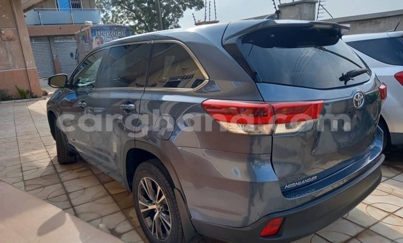 Sayi Imported Toyota Highlander Blue Mota in Accra a Greater Accra Sayi Imported Toyota Highlander Blue Mota in Accra a Greater Accra
