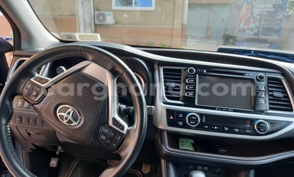 Sayi Imported Toyota Highlander Blue Mota in Accra a Greater Accra Sayi Imported Toyota Highlander Blue Mota in Accra a Greater Accra